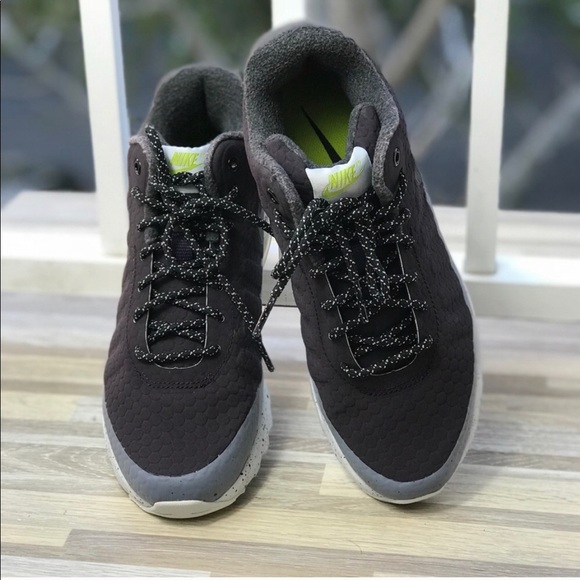 NWT Nike Air Max Invigor Mid Burgundy W - Picture 6 of 8